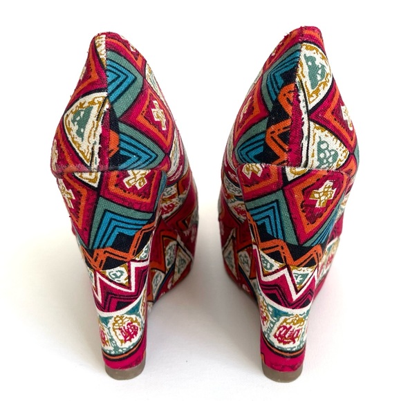 Olsenboye Wedge Shoes - Picture 4 of 8